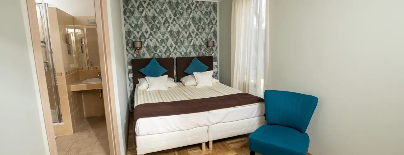 Dm Hotel Szeged - Pnksd - teljes elrefizetssel