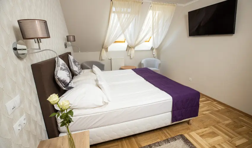 Dm Hotel Szeged - Pnksd 