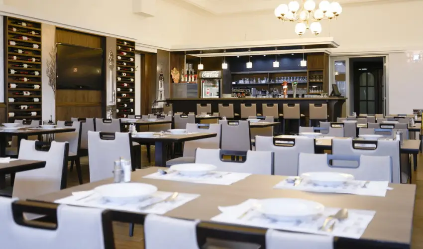 Duna Wellness Hotel Baja - Pnksd 