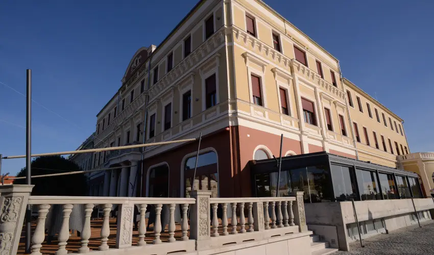 Duna Wellness Hotel Baja - Pnksd 