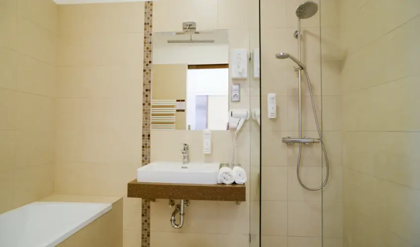 Duna Wellness Hotel Baja - Pnksd 