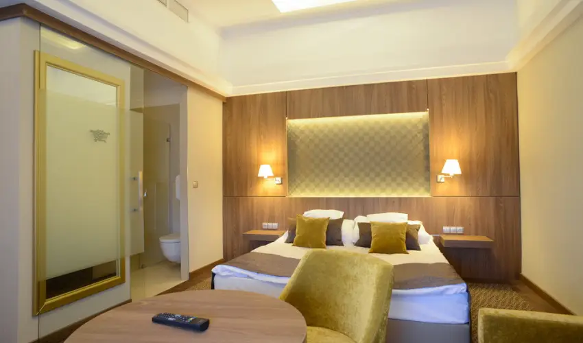 Duna Wellness Hotel Baja - Pnksd 