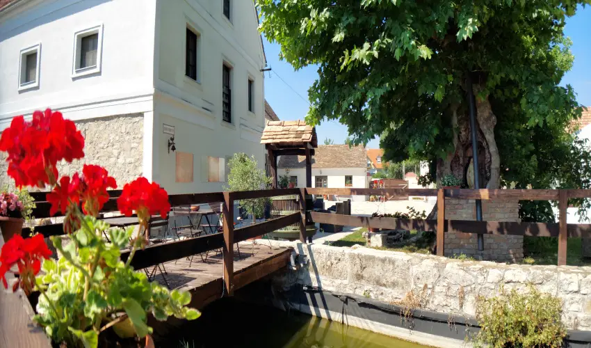 Edvy Malom Fogad s Barokk Udvarhz Ppa - Pnksd (min. 2 j)