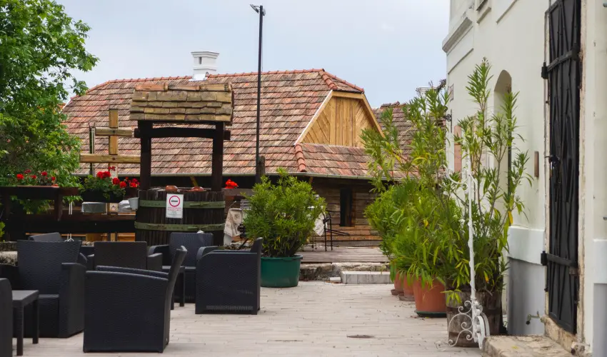 Edvy Malom Fogad s Barokk Udvarhz Ppa - Pnksd (min. 2 j)