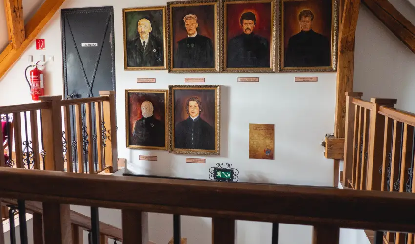 Edvy Malom Fogad s Barokk Udvarhz Ppa - Pnksd (min. 2 j)