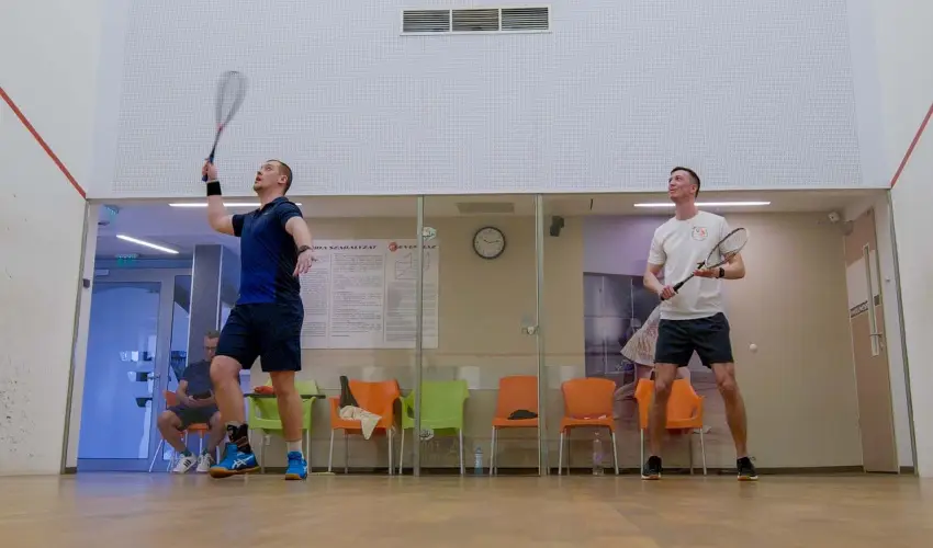 Eleven Business & Sport Hotel Jszrokszlls - Pnksd 