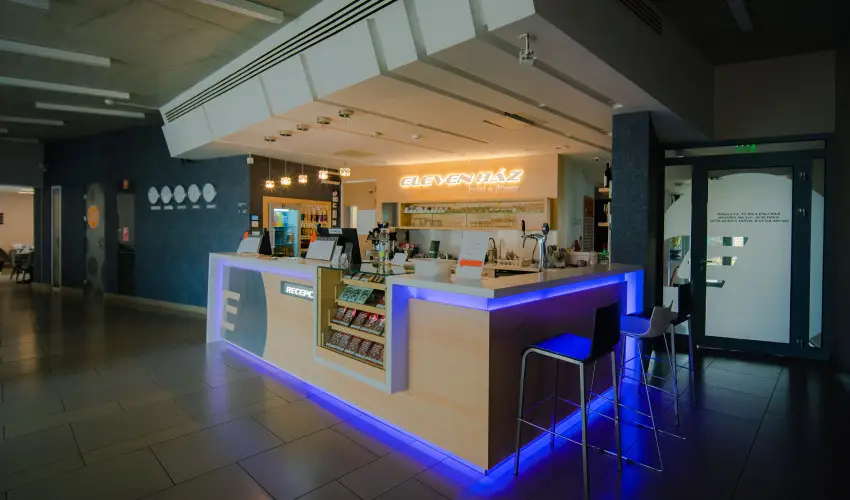 Eleven Business & Sport Hotel Jszrokszlls - Pnksd 