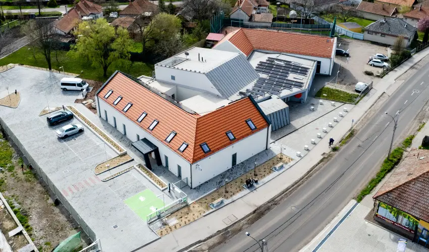 Eleven Business & Sport Hotel Jszrokszlls - Pnksd 