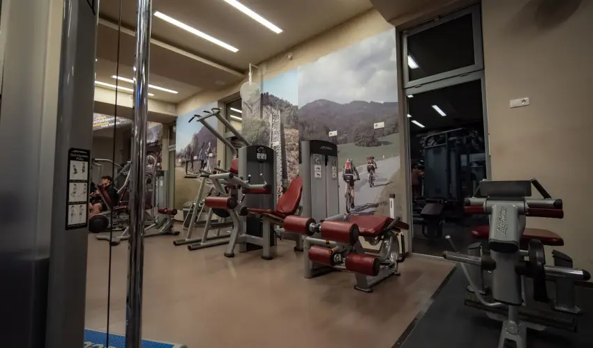 Eleven Business & Sport Hotel Jszrokszlls - Pnksd 