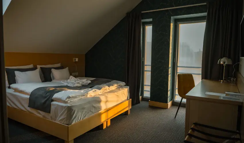 Eleven Business & Sport Hotel Jszrokszlls - Pnksd 