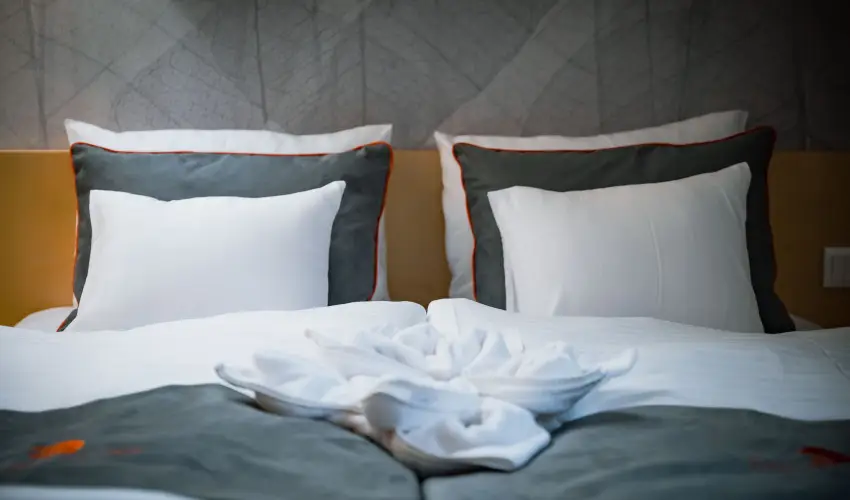 Eleven Business & Sport Hotel Jszrokszlls - Pnksd 