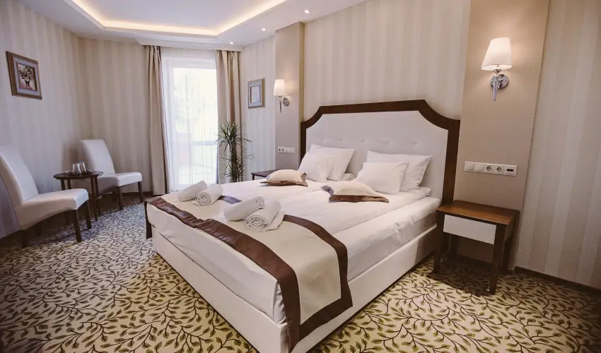 Elix�r Medical Wellness Hotel M�rahalom - P�nk�sd (min. 2 �j)