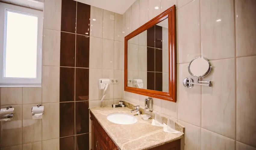 Elix�r Medical Wellness Hotel M�rahalom - P�nk�sd (min. 2 �j)