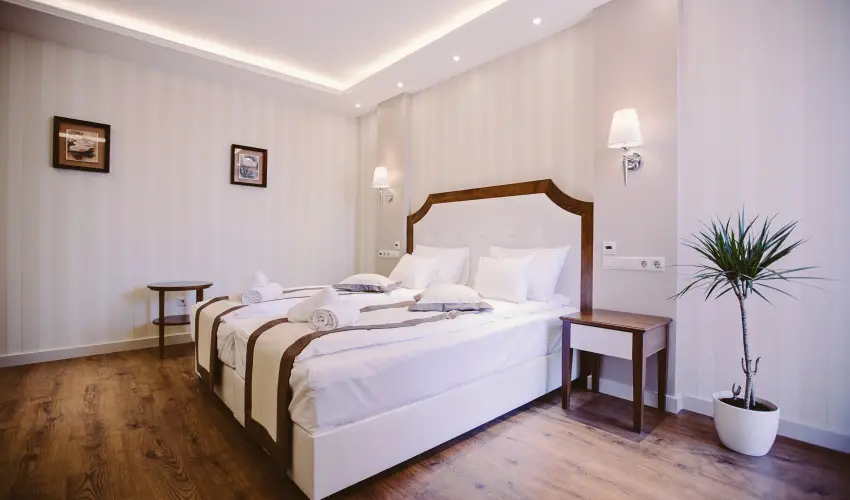 Elix�r Medical Wellness Hotel M�rahalom - P�nk�sd (min. 2 �j)