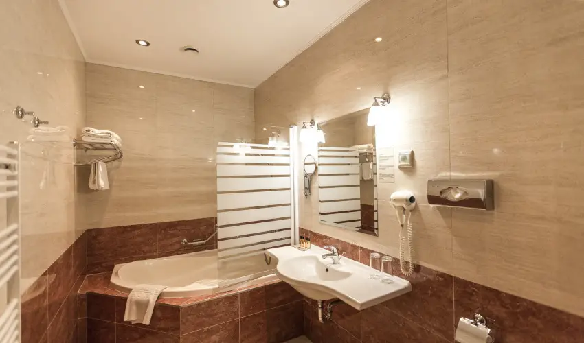 Elizabeth Hotel Gyula - Pnksd (min. 3 j)