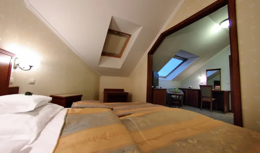 Elizabeth Hotel Gyula - Pnksd (min. 3 j)