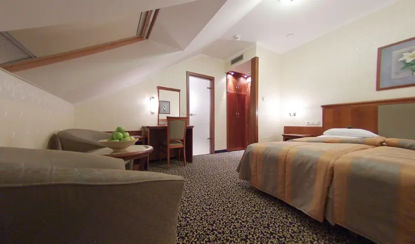 Elizabeth Hotel Gyula - Pnksd (min. 3 j)