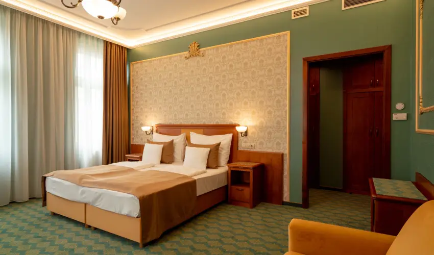 Elizabeth Hotel Gyula - Pnksd (min. 3 j)