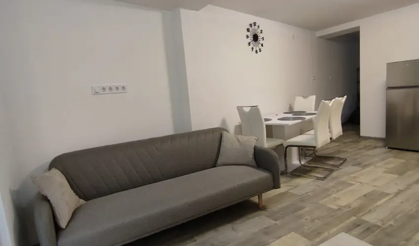 �nId�m Orosh�za Orosh�za - P�nk�sd