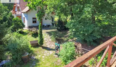 Szarvas Panzi� Erd�b�nye