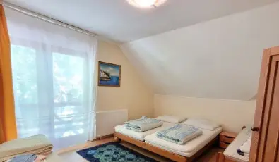 Szarvas Panzi� Erd�b�nye