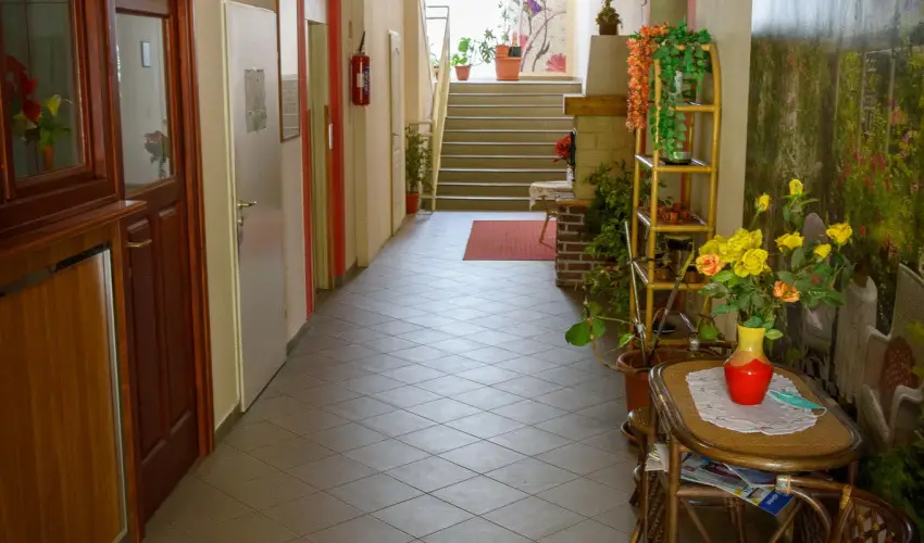 Erika Apartman Srvr - Pnksd (min. 2 j)