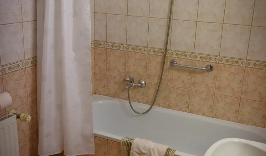 Erika Apartman Srvr - Pnksd (min. 2 j)