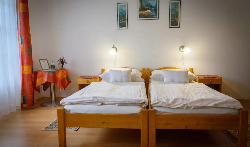 Erika Apartman Srvr - Pnksd (min. 2 j)