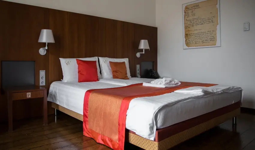 Erzsébet Nagy Szálloda Paks - Pünkösd