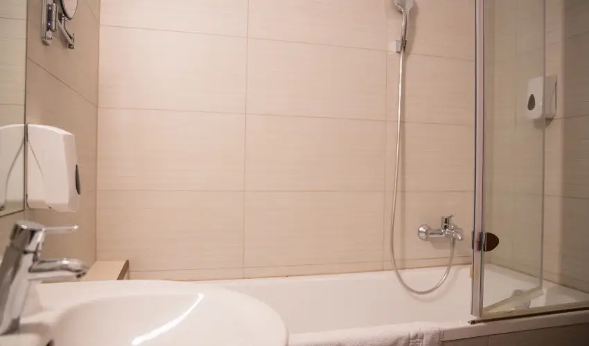 Erzsébet Nagy Szálloda Paks - Pünkösd