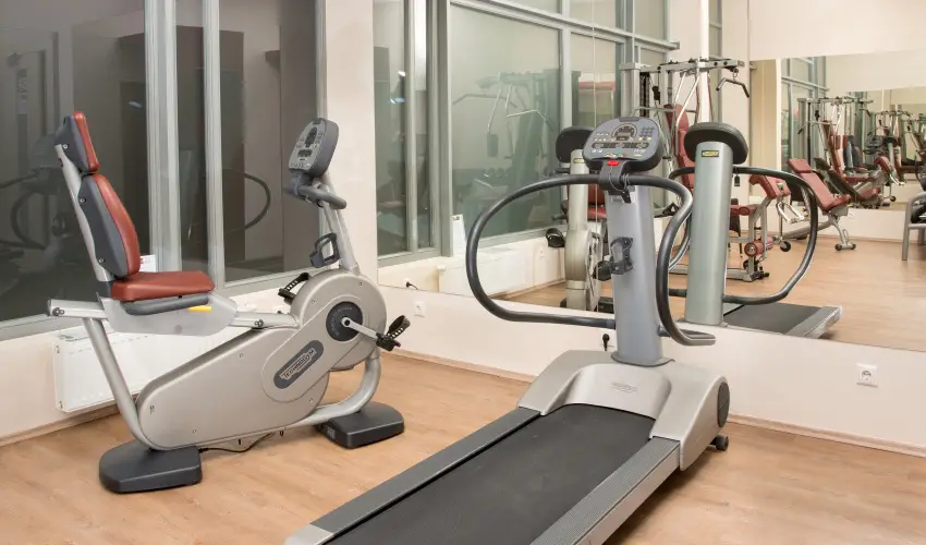 Erzsbet Kirlyn Szlloda Gdll - Pnksd - specilis elrefizetssel