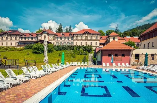 Erzsbet Park Hotel - Pnksd (min. 3 j)