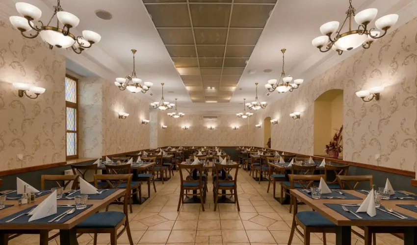 Erzs�bet Park Hotel Par�df�rd� - P�nk�sd (min. 3 �j)