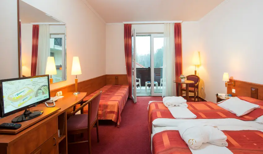 Erzs�bet Park Hotel Par�df�rd� - P�nk�sd (min. 3 �j)