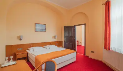 Erzs�bet Park Hotel Par�df�rd�