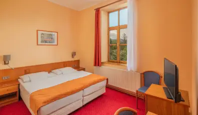 Erzs�bet Park Hotel Par�df�rd�