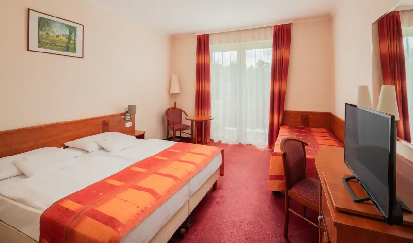 Erzs�bet Park Hotel Par�df�rd� - P�nk�sd (min. 3 �j)