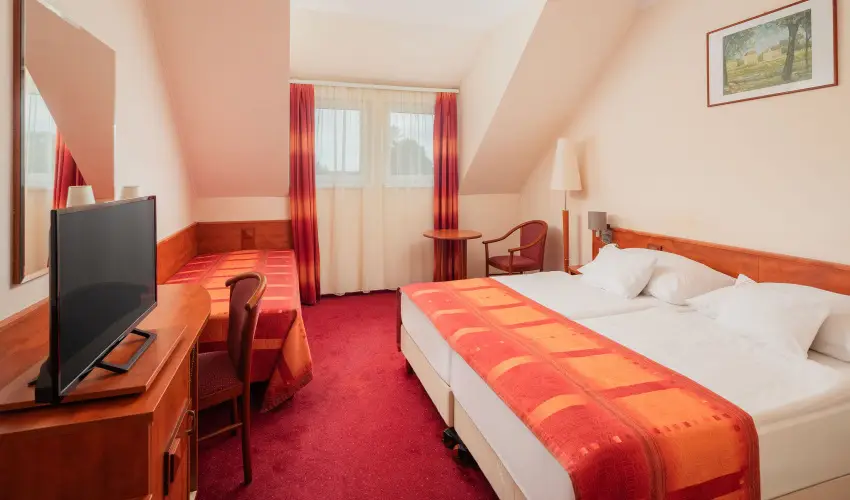 Erzs�bet Park Hotel Par�df�rd� - P�nk�sd (min. 3 �j)