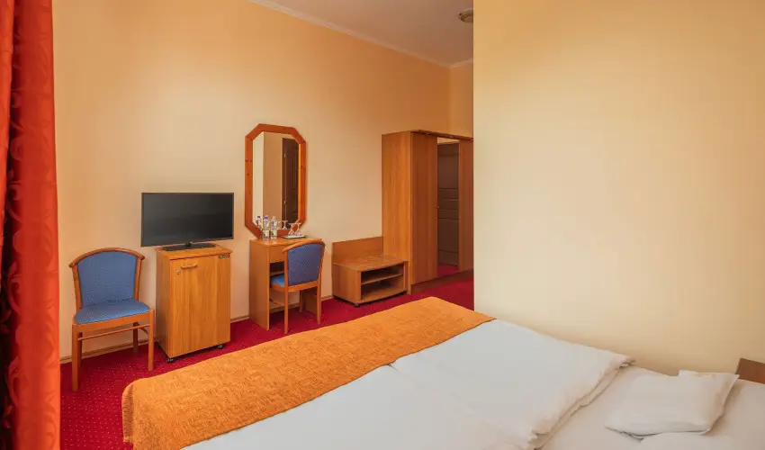 Erzs�bet Park Hotel Par�df�rd� - P�nk�sd (min. 3 �j)