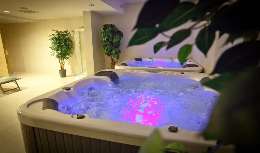 Ezsthd Hotel Veszprm - Pnksd 