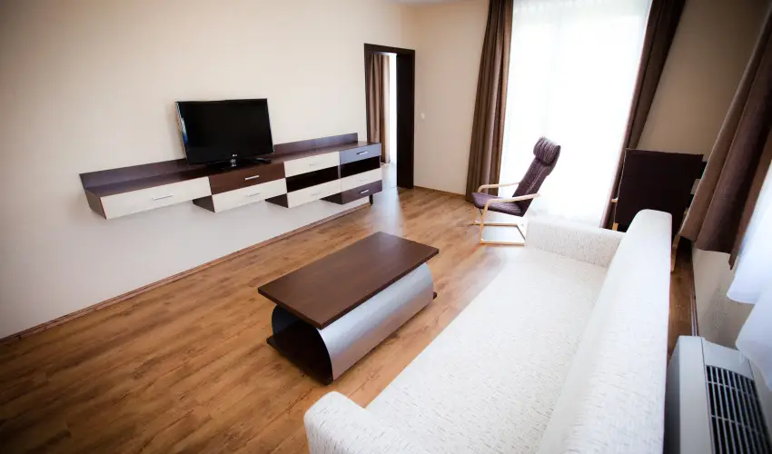 Ezsthd Hotel Veszprm - Pnksd 