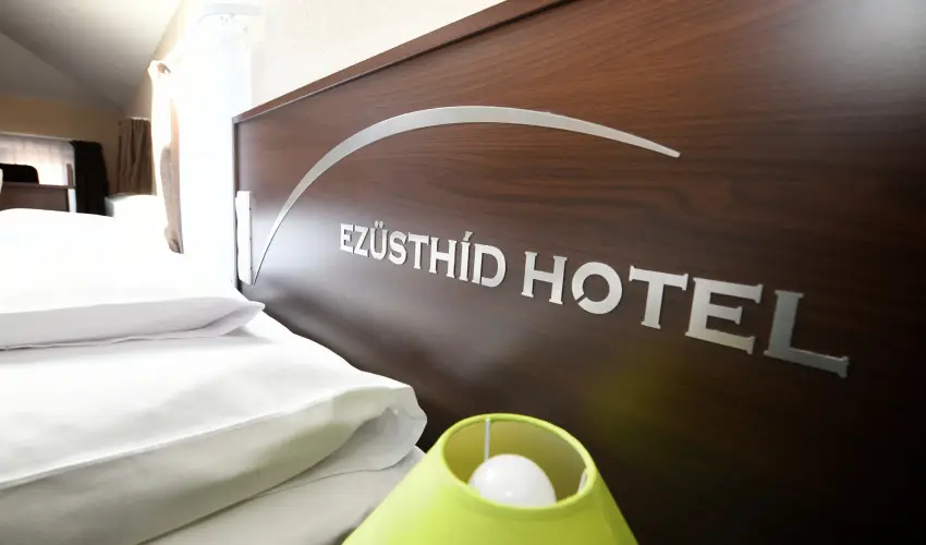Ezsthd Hotel Veszprm - Pnksd 