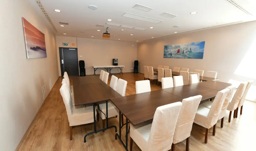 Ezsthd Hotel Veszprm - Pnksd 