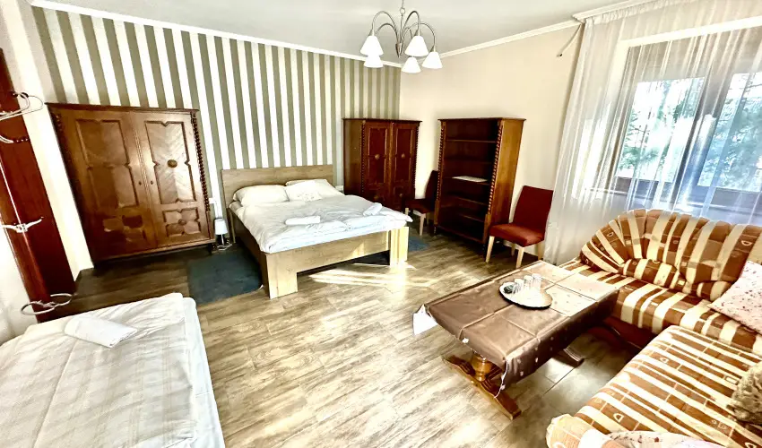 Fenyves Vendghz Sifok - Pnksd (min. 2 j)