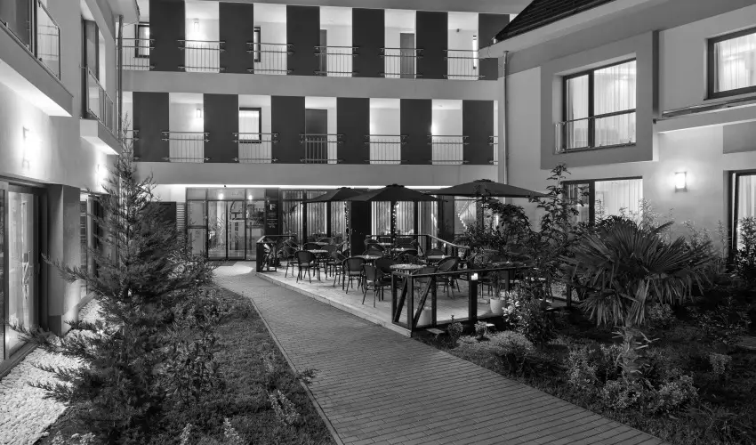 Fibula Residence Hotel & Wellness Pcs - Pnksd 