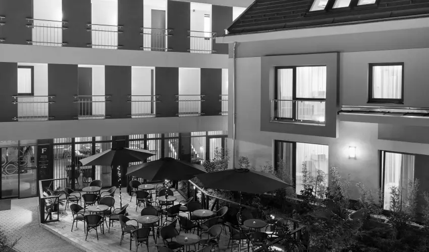 Fibula Residence Hotel & Wellness Pcs - Pnksd 