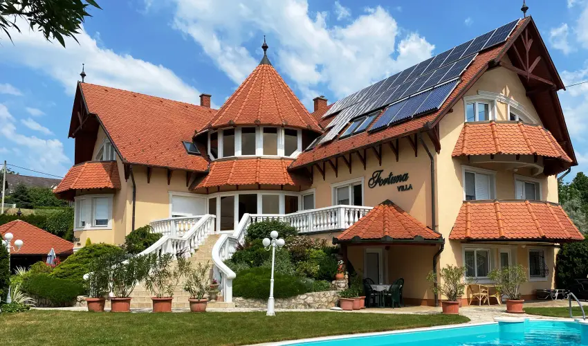 Fortuna Villa H�v�z - P�nk�sd (min. 2 �j)