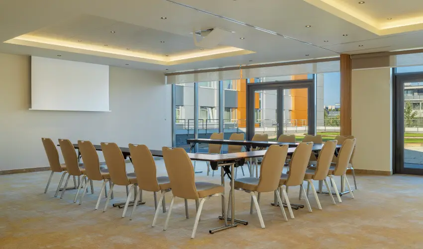 Four Points by Sheraton Kecskemt Hotel & Konferenciakzpont Kecskemt - Pnksd 