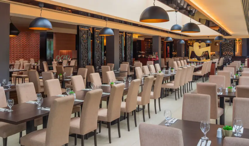Four Points by Sheraton Kecskem�t Hotel & Konferenciak�zpont Kecskem�t - P�nk�sd 