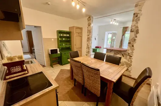 Francesco Apartmanhz - Pnksd (min. 2 j)